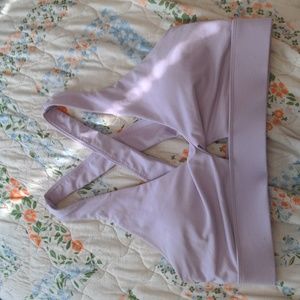 Fabletics Peekaboo Twist Sports Bra